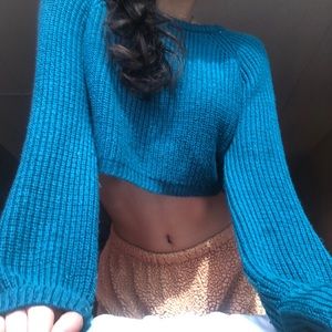 Teal knit cropped sweater